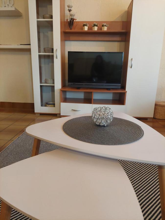 Apartman Thea Gomirje Eksteriør bilde